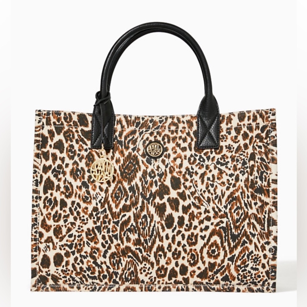 Lilly Pulitzer Winstead Tote NWT - Picture 4 of 16